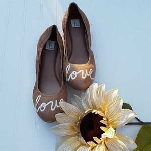 Ellen DeGeneres love flats